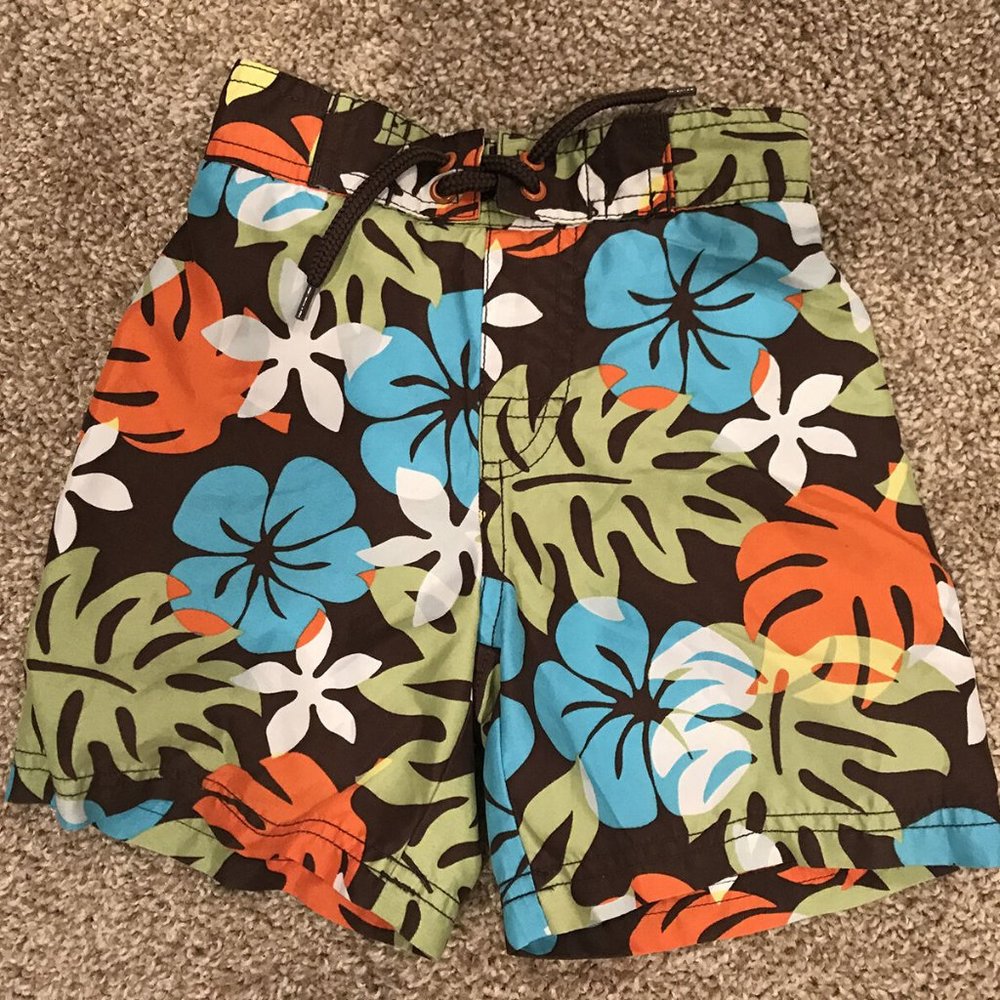 GYMBOREE HIBISCUS hawaiian flowers SWIM TRUNKS shorts SWIMSUIT boys - 2T
